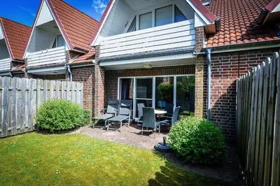 Ein Garten an der Unterkunft Haus Maike GS9A