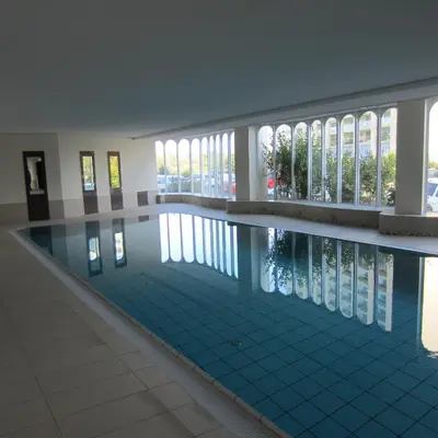 Der Swimmingpool an oder in der Nähe von Lord Nelson App. 302