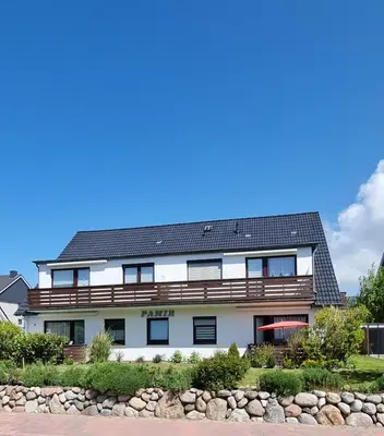 Das Gebäude in dem sich die Ferienwohnung befindet
