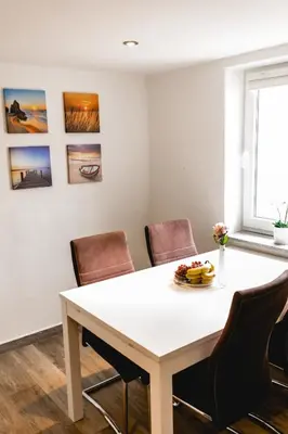 Ein Sitzbereich in der Unterkunft Strandbrise