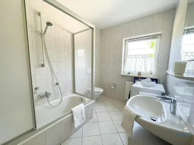 Ein Badezimmer in der Unterkunft Residenz Grantz Sahlenburg Wohnung 1