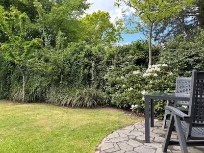 Ein Garten an der Unterkunft Kapitänshaus FeWo 4