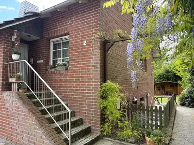 Das Gebäude in dem sich die Ferienwohnung befindet