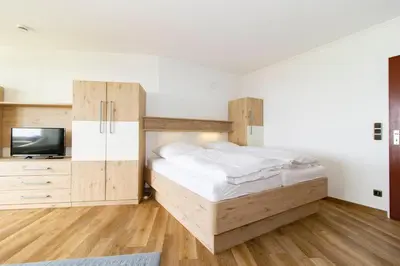 Ein Bett oder Betten in einem Zimmer der Unterkunft Lord Nelson 706
