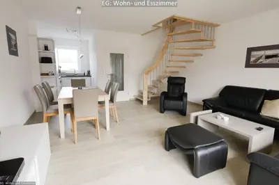 Ein Sitzbereich in der Unterkunft Marina 22C