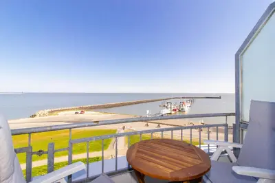 Ein Balkon oder eine Terrasse in der Unterkunft Seeterrassen 34