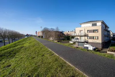 Das Gebäude in dem sich die Ferienwohnung befindet
