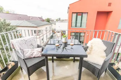 Ein Balkon oder eine Terrasse in der Unterkunft Kirchenstr 22 Bi de Kark