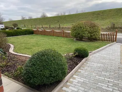 Ein Garten an der Unterkunft Hus am Diek