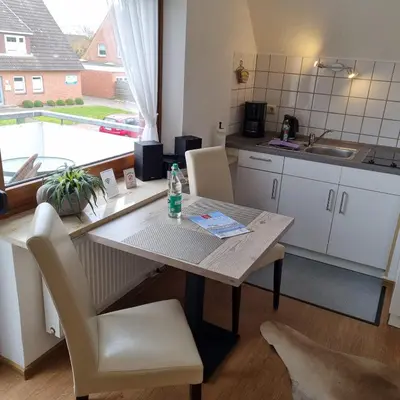 Küche/Küchenzeile in der Unterkunft Haus Kaiser Appartement 4 Deichsommer