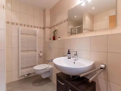 Ein Badezimmer in der Unterkunft Ferienwohnung in Büsum in traumhafter Lage