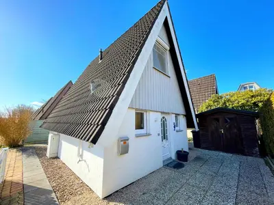 Das Gebäude in dem sich das Ferienhaus befindet