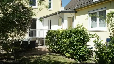 Das Gebäude in dem sich die Ferienwohnung befindet