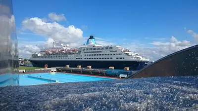 Der Swimmingpool an oder in der Nähe von Bi uns im Norden