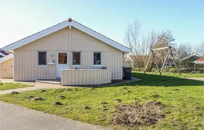 Das Gebäude in dem sich das Ferienhaus befindet