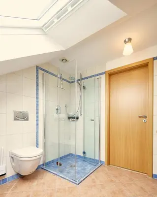 Ein Badezimmer in der Unterkunft Ferienwohnung Raffael 100 qm, 2 große Betten im Wohnzimmer