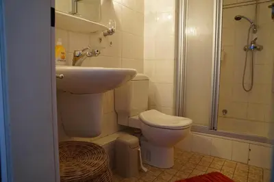 Ein Badezimmer in der Unterkunft Haus Seehund FeWo 16