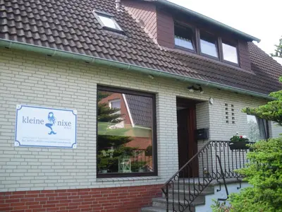 Das Gebäude in dem sich die Ferienwohnung befindet