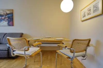Ein Sitzbereich in der Unterkunft Viktoriastraße 5 D Thomsen 806