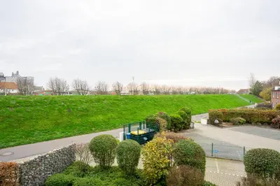 Ein Garten an der Unterkunft Seehafen 1 3