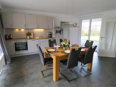 Küche/Küchenzeile in der Unterkunft Haus zwischen den Deichen Wohnung 1