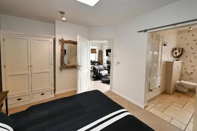 Ein Badezimmer in der Unterkunft Dat Strandhus Apartment 1