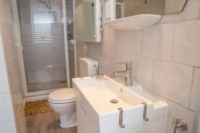 Ein Badezimmer in der Unterkunft Apartmenthaus Frauenpreiss FeWo 52
